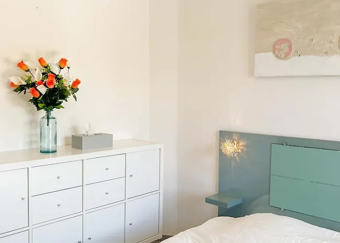 T3 Proche De La Avec Garage Apartmán