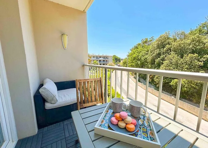 Apartmán T3 Proche De La Avec Garage *