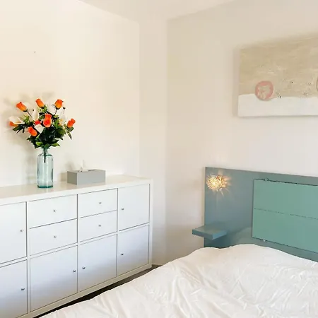 T3 Proche De La Avec Garage Apartment