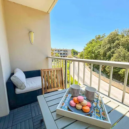 Apartmán T3 Proche De La Avec Garage *